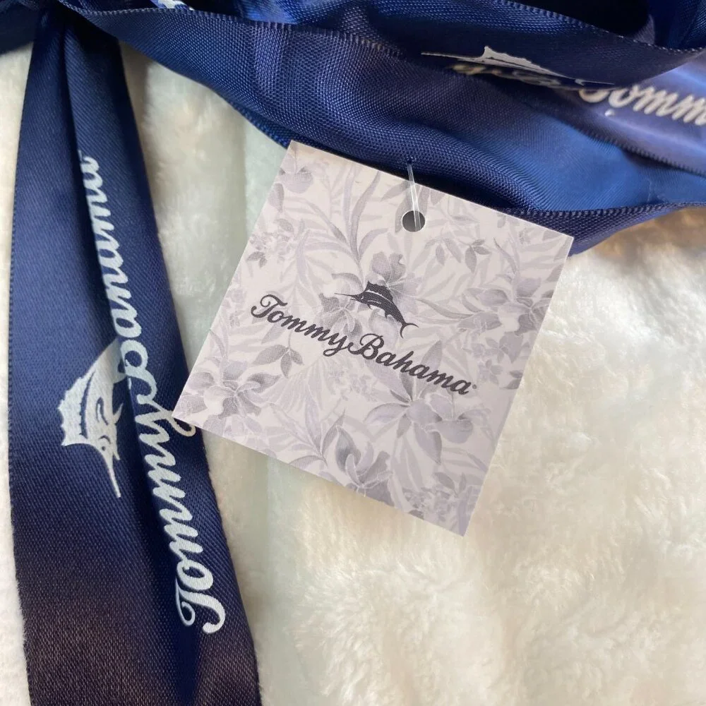Tommy Bahama 50 X 70 White Flannel Plush Blanket/Throw